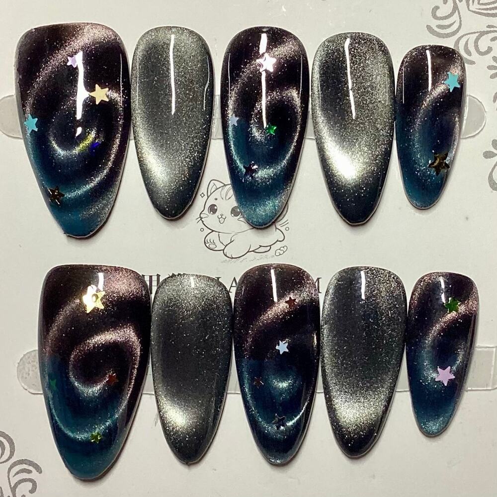 Gorgeous Colorful Galaxy Swirl Cat eye Almond Handmade Press-On Nails Small
